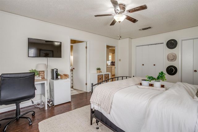 3217 Lubbock Avenue B, Fort Worth, TX 76109