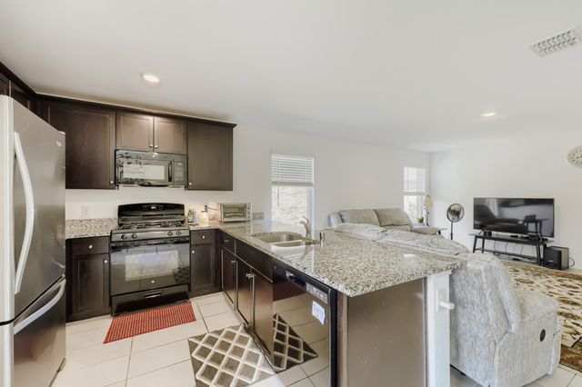 2305 Mobile Drive, Ennis, TX 75119