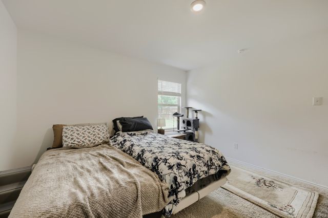 2305 Mobile Drive, Ennis, TX 75119