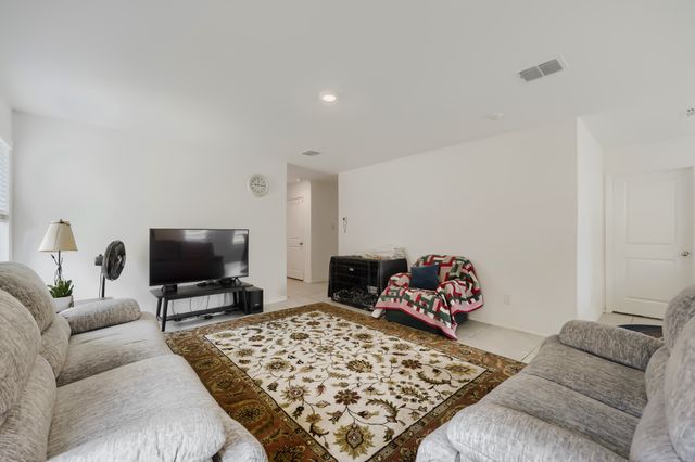 2305 Mobile Drive, Ennis, TX 75119