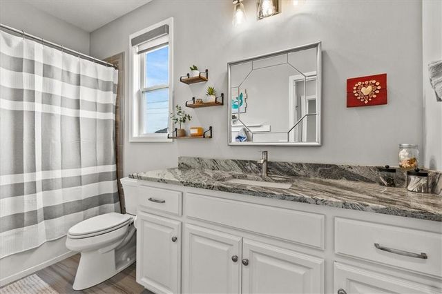 20804 W 189th Street, Spring Hill, KS 66083