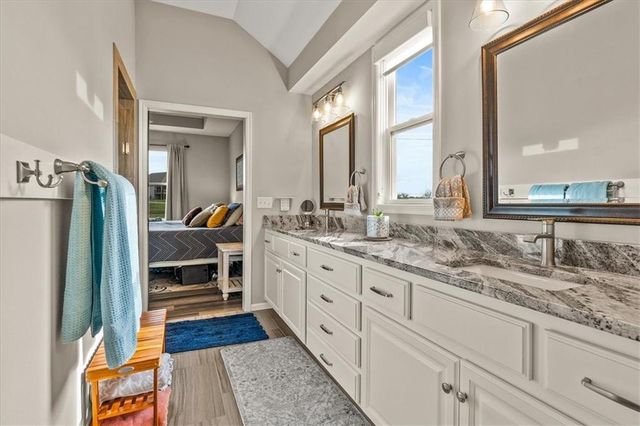 20804 W 189th Street, Spring Hill, KS 66083