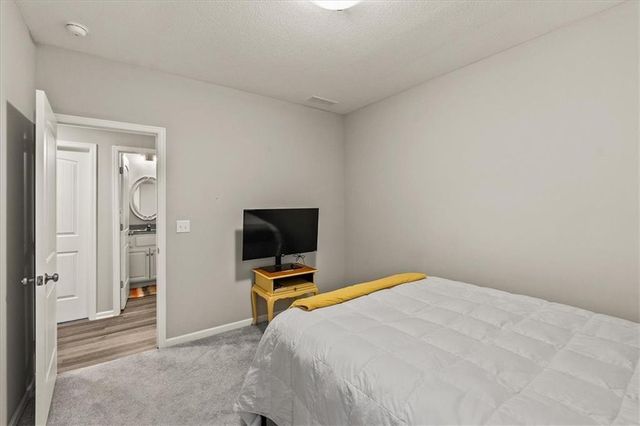 20804 W 189th Street, Spring Hill, KS 66083