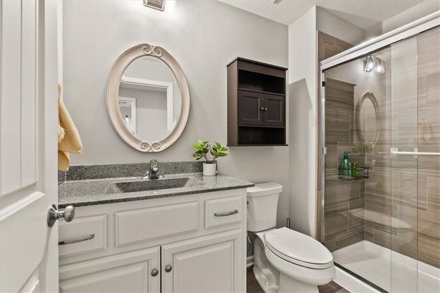 20804 W 189th Street, Spring Hill, KS 66083