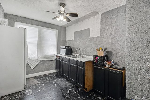 15781 Northlawn Street, Detroit, MI 48238