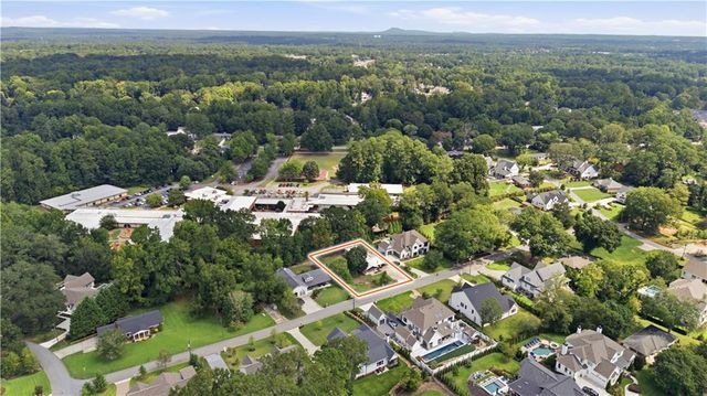 211 Brooke Drive, Alpharetta, GA 30009