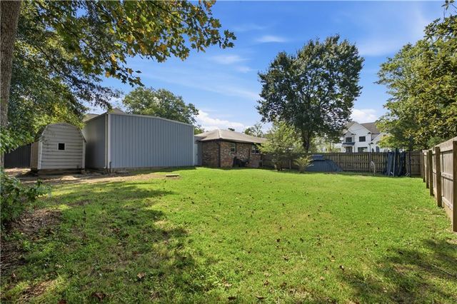 211 Brooke Drive, Alpharetta, GA 30009