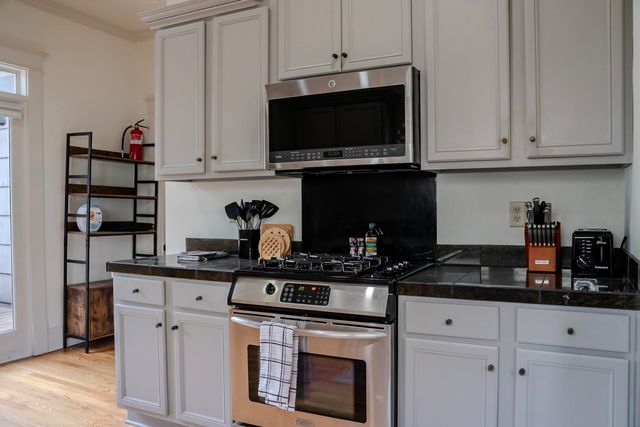 210 N AVALON ST, Memphis, TN 38112