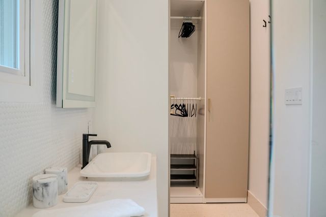 210 N AVALON ST, Memphis, TN 38112