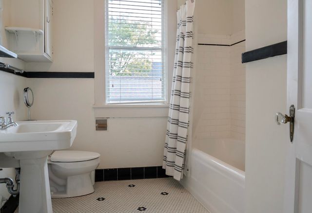 210 N AVALON ST, Memphis, TN 38112