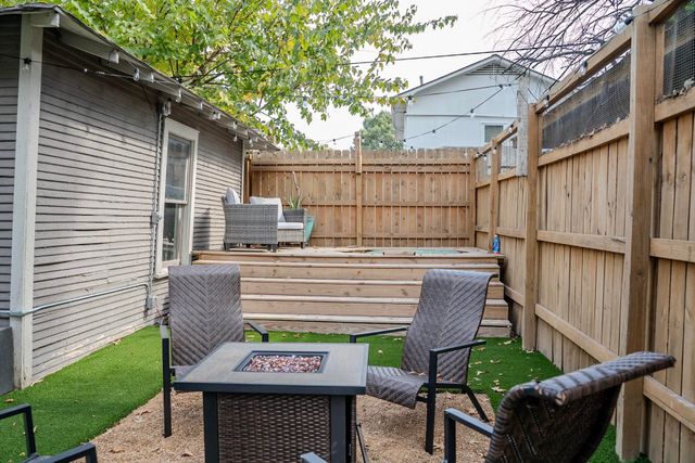 210 N AVALON ST, Memphis, TN 38112