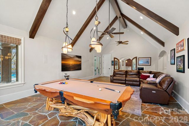 4901 Carmel Park Drive, Charlotte, NC 28226