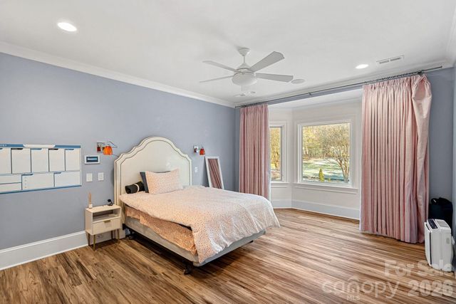 4901 Carmel Park Drive, Charlotte, NC 28226