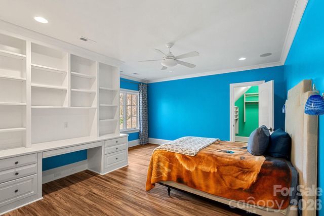 4901 Carmel Park Drive, Charlotte, NC 28226