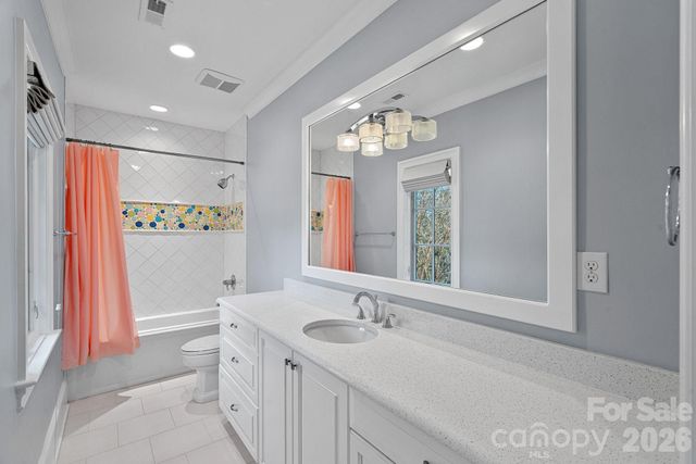 4901 Carmel Park Drive, Charlotte, NC 28226