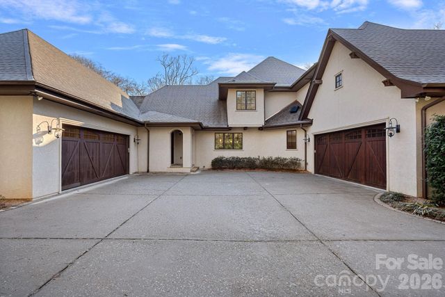 4901 Carmel Park Drive, Charlotte, NC 28226