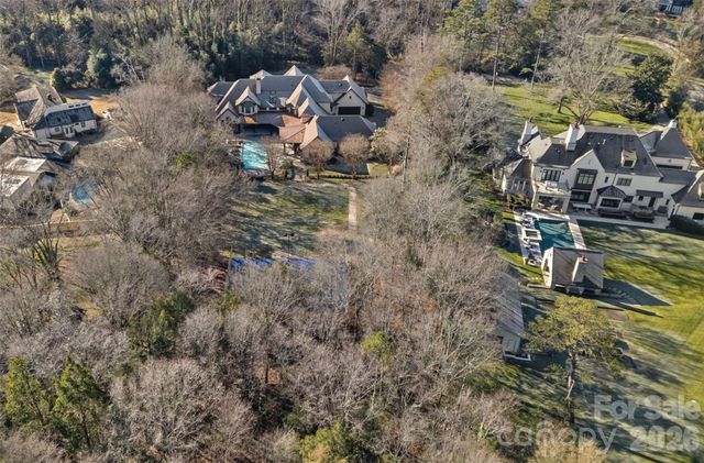 4901 Carmel Park Drive, Charlotte, NC 28226