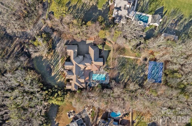 4901 Carmel Park Drive, Charlotte, NC 28226