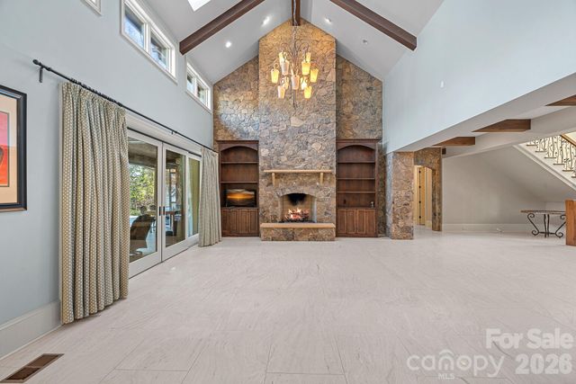 4901 Carmel Park Drive, Charlotte, NC 28226