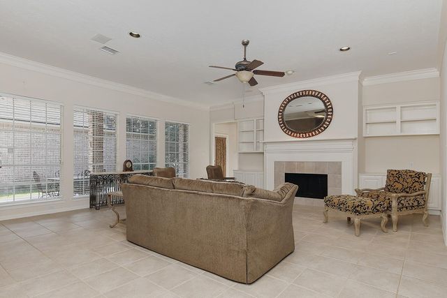 55 W Palmer Bend, The Woodlands, TX 77381