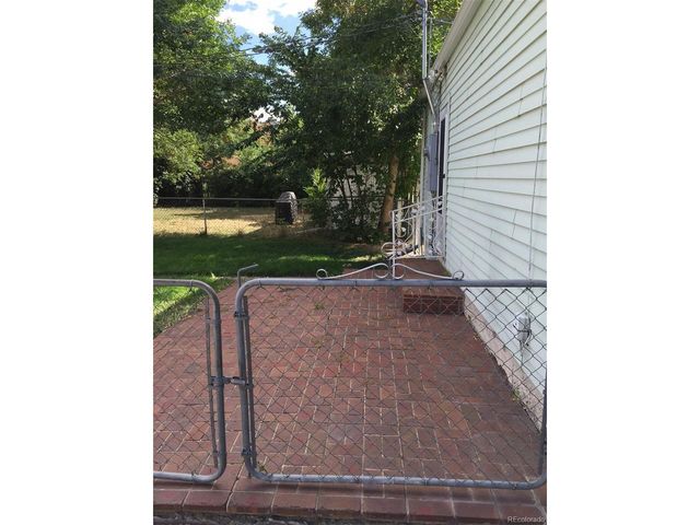 3024 S Delaware St, Englewood, CO 80110