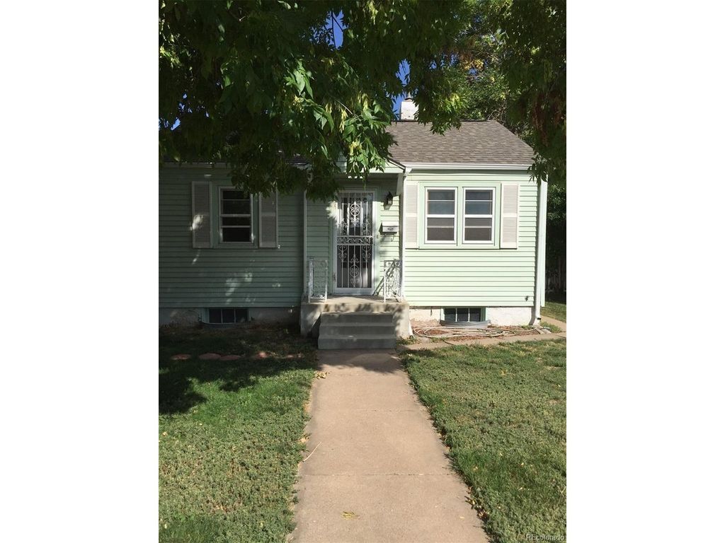 3024 S Delaware St, Englewood, CO 80110