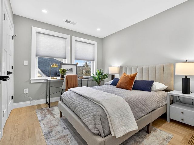 175 School St 2, Boston, MA 02130