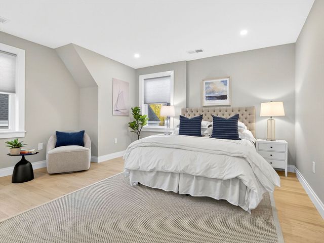 175 School St 2, Boston, MA 02130