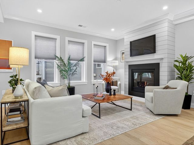 175 School St 2, Boston, MA 02130