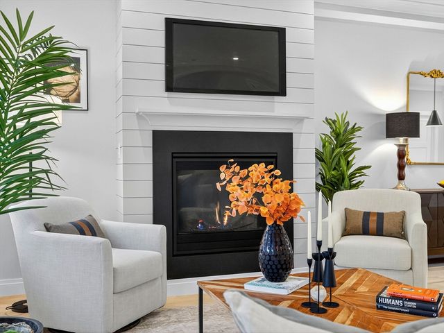 175 School St 2, Boston, MA 02130