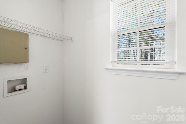 11434 Northwoods Forest Drive, Charlotte, NC 28214