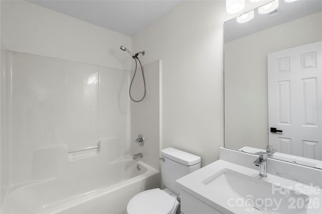 11434 Northwoods Forest Drive, Charlotte, NC 28214