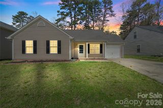 11434 Northwoods Forest Drive, Charlotte, NC 28214