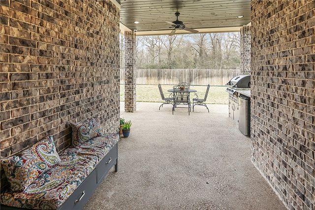 15635 Long Creek Lane, College Station, TX 77845