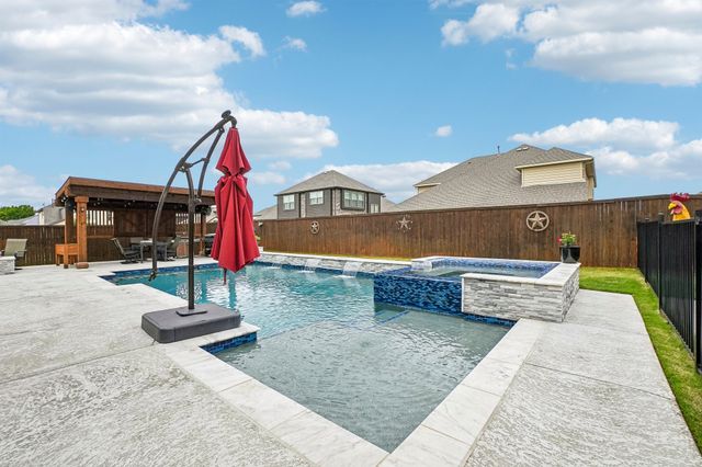 1605 Benny Lane, Little Elm, TX 75068