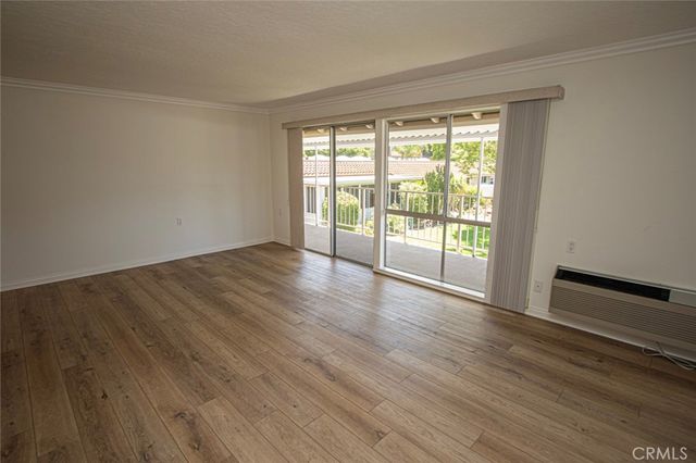 682 Via Alhambra P, Laguna Woods, CA 92637