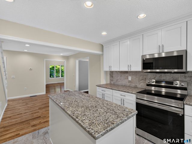 21 Woodland Drive, Salem, CT 06420