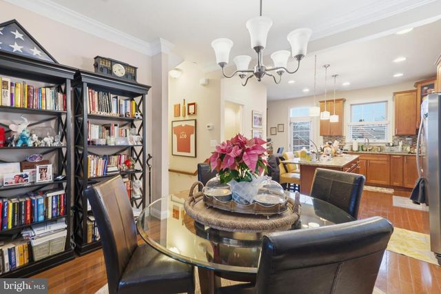211 BEACON PL NE, Washington, DC 20011
