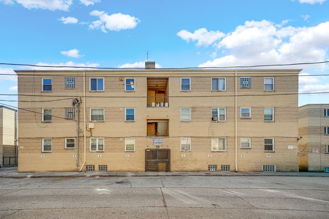 2046 E 72nd Place 2w, Chicago, IL 60649