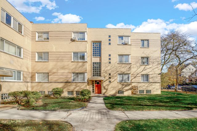 2046 E 72nd Place 2w, Chicago, IL 60649