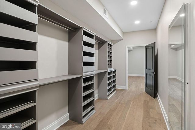 244 MONTROSE ST, Philadelphia, PA 19147