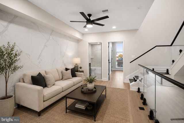 244 MONTROSE ST, Philadelphia, PA 19147