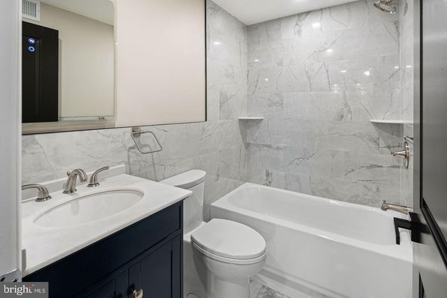 244 MONTROSE ST, Philadelphia, PA 19147