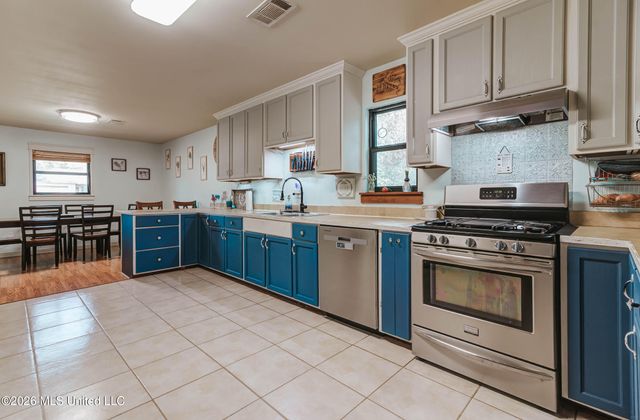 28 W M Stewart Road, Carriere, MS 39426