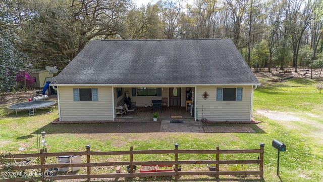 28 W M Stewart Road, Carriere, MS 39426