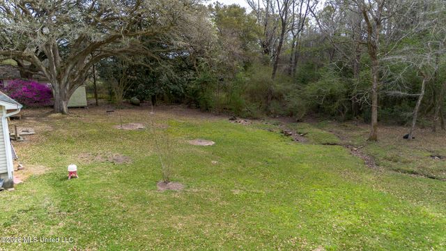 28 W M Stewart Road, Carriere, MS 39426