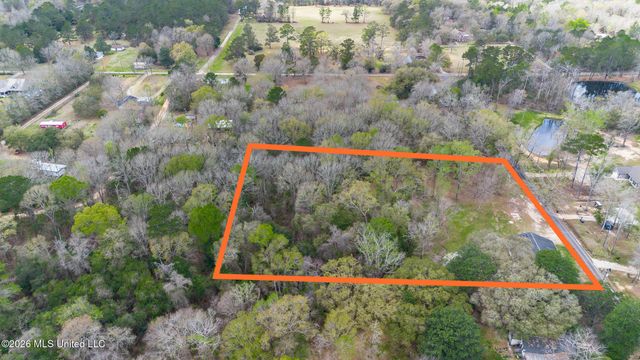 28 W M Stewart Road, Carriere, MS 39426