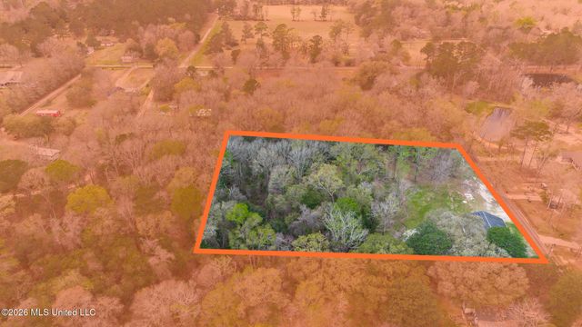 28 W M Stewart Road, Carriere, MS 39426