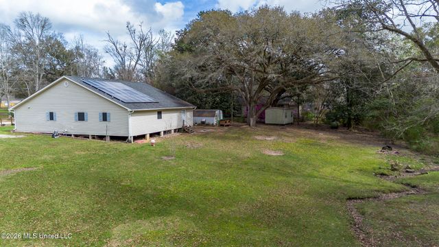 28 W M Stewart Road, Carriere, MS 39426