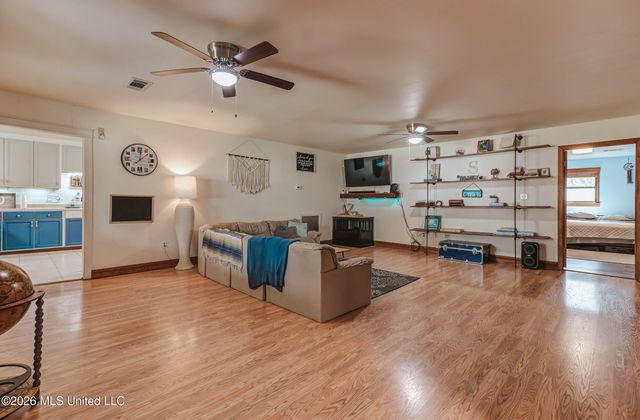 28 W M Stewart Road, Carriere, MS 39426